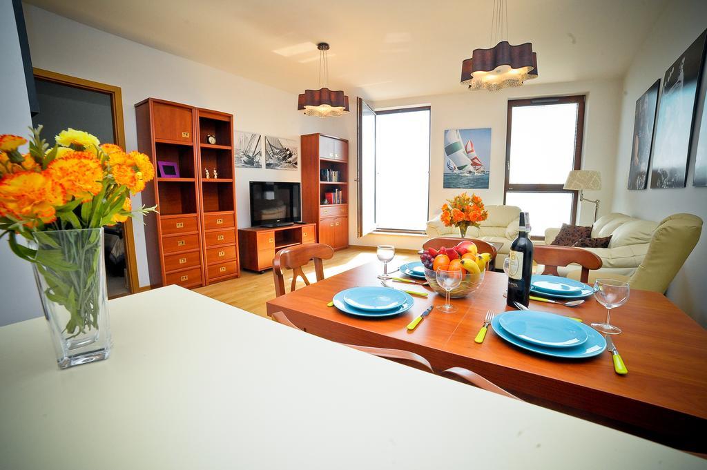 Luxury Rockefeller - Sea Towers Apartman Gdynia Szoba fotó