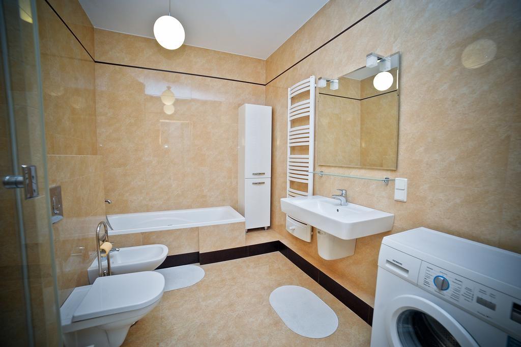 Luxury Rockefeller - Sea Towers Apartman Gdynia Szoba fotó
